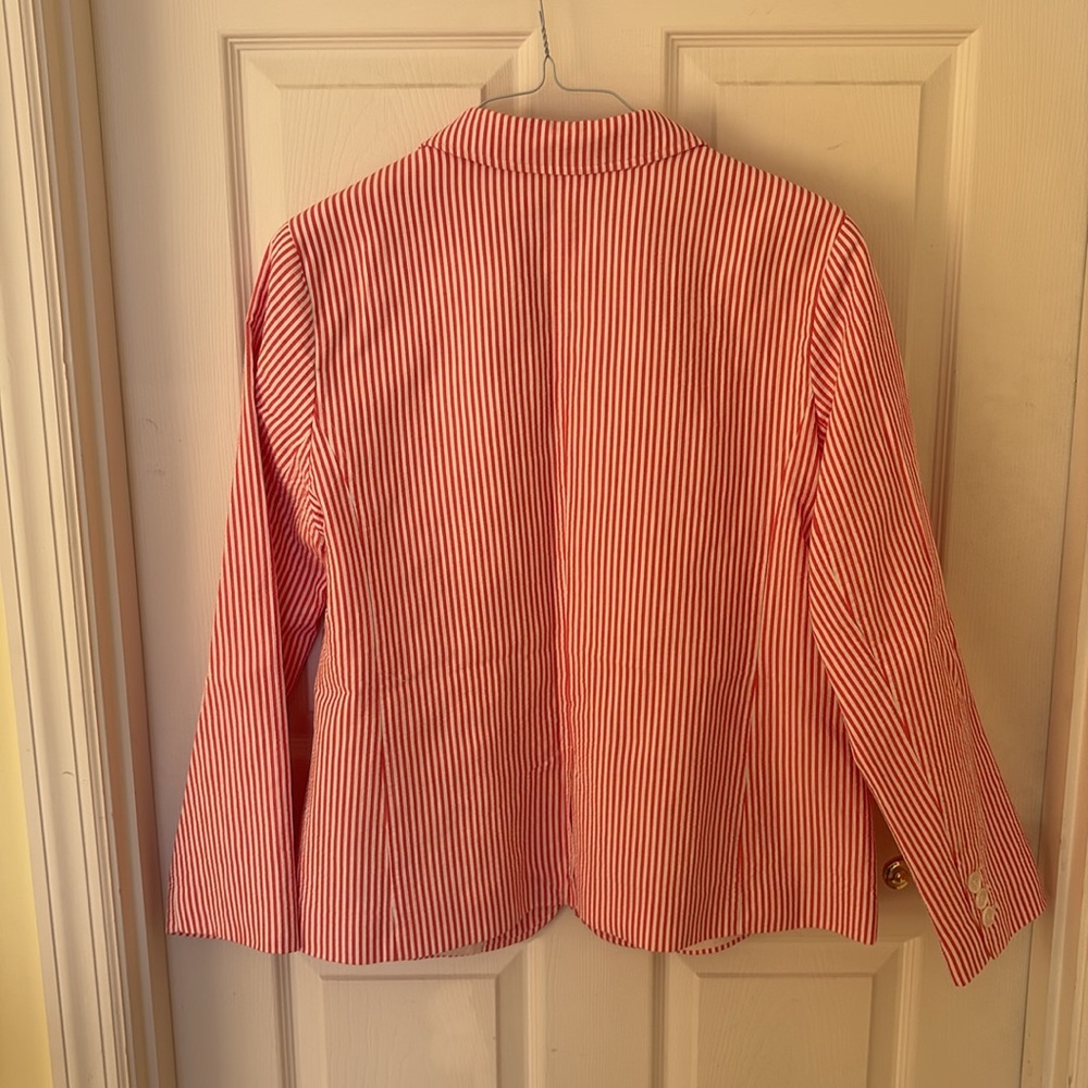 Red and white seersucker blazer - Picture 2 of 5